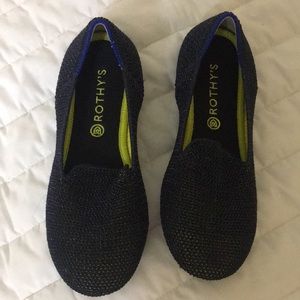 ROTHY’S Metallic Fabric Black/Blue Loafer Sz 1